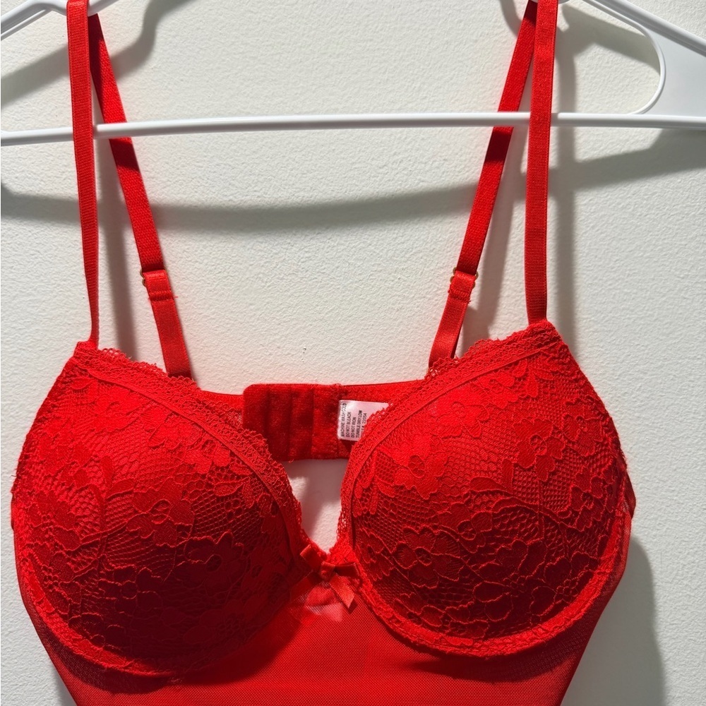 Vibrant Red Lace Chemise - Picture 3 of 6
